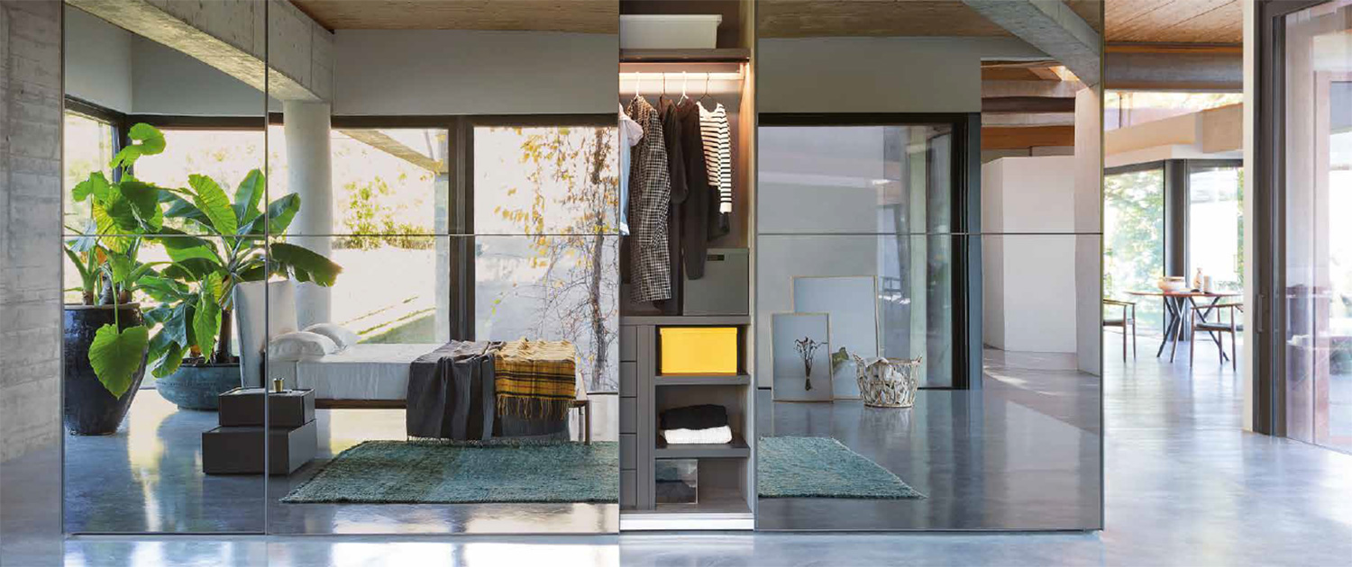 CAT_WARDROBES-AND-WALKIN-CLOSETS-2019-LR.pdf-80-cut
